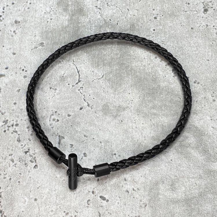 Men's Bar Bracelet in Leather - Our Men's Minimal Bar Bracelet has been Crafted Using the Finest Woven Leather to Create the Highest Quality Bar Bracelet. An Essential Piece for Every Wardrobe.